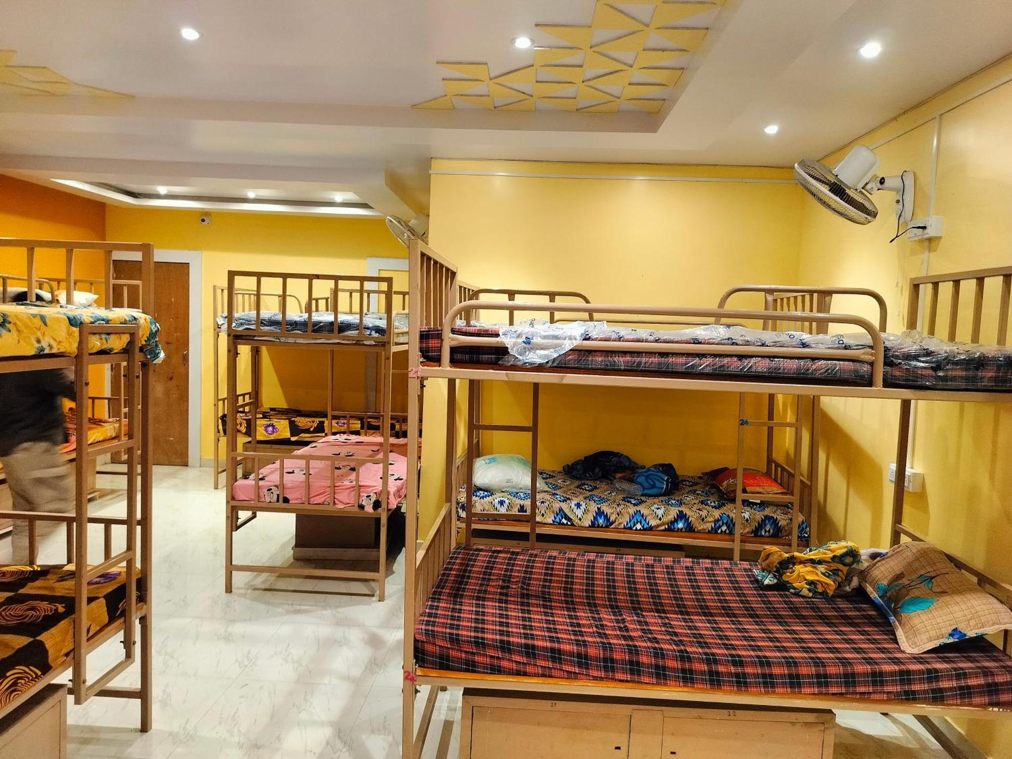 Sri Durga Jatri Nibasa Vandrarhem Brahmapur Exteriör bild